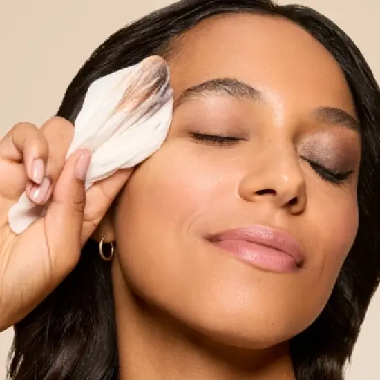 Honest Beauty Makeup Remover Wipes image {3}