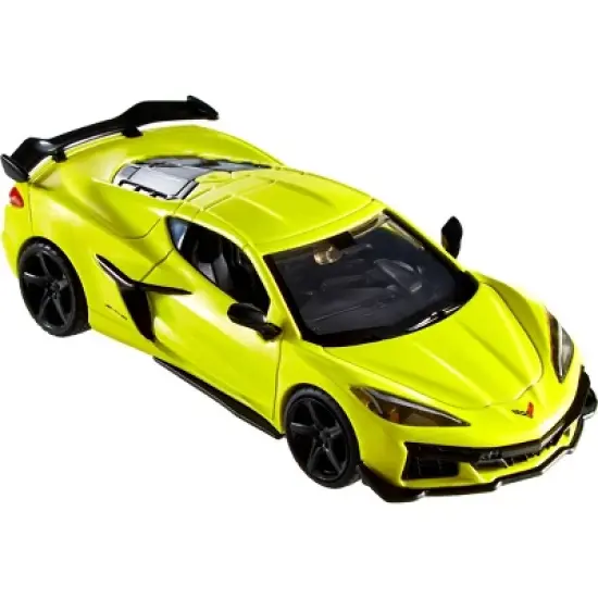 Hot Wheels Premium '23 Corvette Z06 - 1:43 Scale image {3}