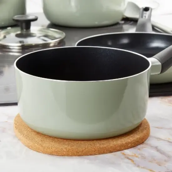 BergHOFF Balance Magnetic Cork Trivet 7", Recycled Material image {3}