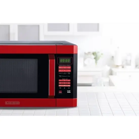 BLACK+DECKER 1.6 cu ft 1100W Microwave Oven - Red: Countertop, Child Lock, 6 Programs, Turntable, 1 Year Warranty image {1}
