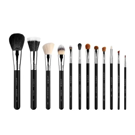 Sigma Beauty Essential Brush Set image {4}