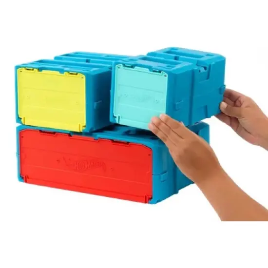 Hot Wheels TB Fire Stunt Pack image {2}