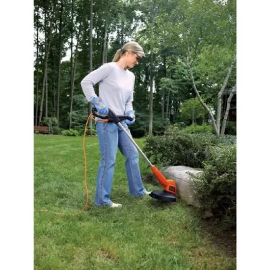 Black & Decker ST7700 4.4 Amp 2-in-1 Straight Shaft 13 in. Electric String Trimmer/Edger image {6}