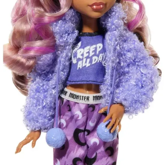 Monster High Creepover Party -  Clawdeen Wolf Doll image {3}
