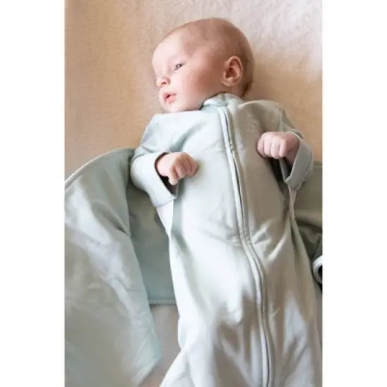 Butterfly 2-in-1 Swaddle and Transitional Sleep Sack - Green image {2}