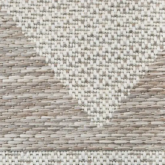 7' x 10' Triangle Ombre Outdoor Rug Beige - Project 62&trade; image {2}