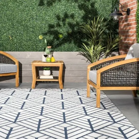nuLOOM Tiffany Contemporary Diamond Indoor/Outdoor Patio Area Rug image {7}