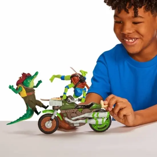 Teenage Mutant Ninja Turtles: Mutant Mayhem Ninja Kick Cycle with Leonardo Action Figure image {5}