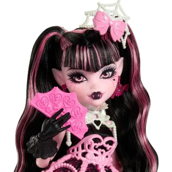 Monster High Scary Sweet Birthday Draculaura Doll in Party Dress with Balloon & Gift image {3}