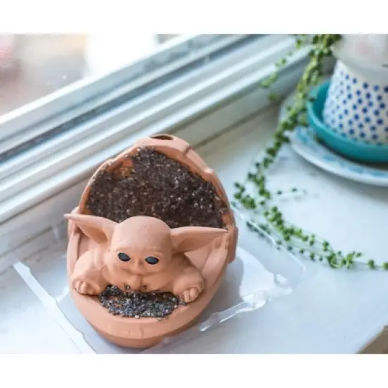 Joseph Enterprises, Inc Star Wars: The Mandalorian The Child Baby Yoda Chia Pet Decorative Planter image {4}