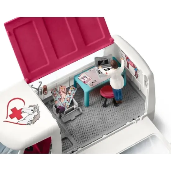 Schleich Mobile Vet image {3}