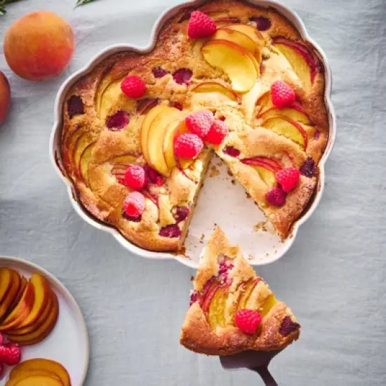 Emile Henry Madeleine Heart Shaped Cake Dish image {5}