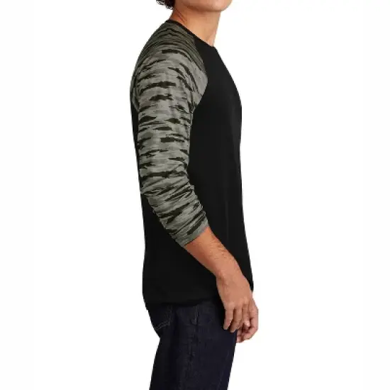 Mafoose Men's Drift Camo Colorblock Long Sleeve Tee - Stylish and Comfortable image {2}