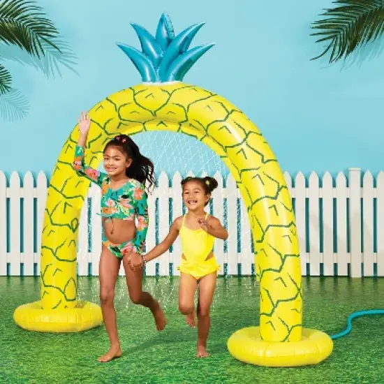 Arch Pineapple Play Sprinkler - Sun Squad&trade;: Outdoor Water Toy for Ages 3+ image {1}