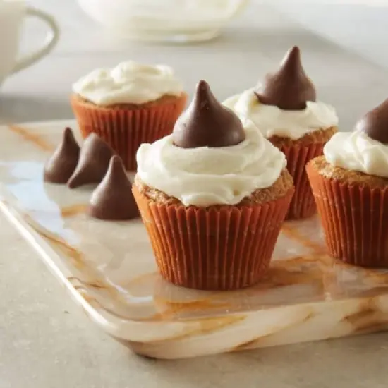 Kisses Milk Chocolates - 56oz/330ct image {5}