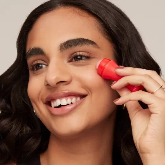 Revlon Beauty Tool Reviving Roller - Red image {4}