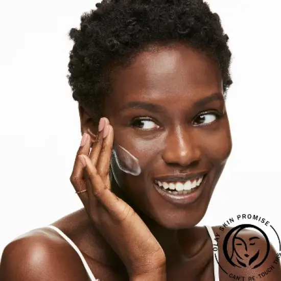 Olay Regenerist Vitamin C + Peptide 24 Face Moisturizer Trial Size - 0.5oz image {6}