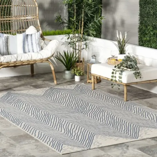nuLOOM Carina Chevron Waves Indoor/Outdoor Area Rug image {1}