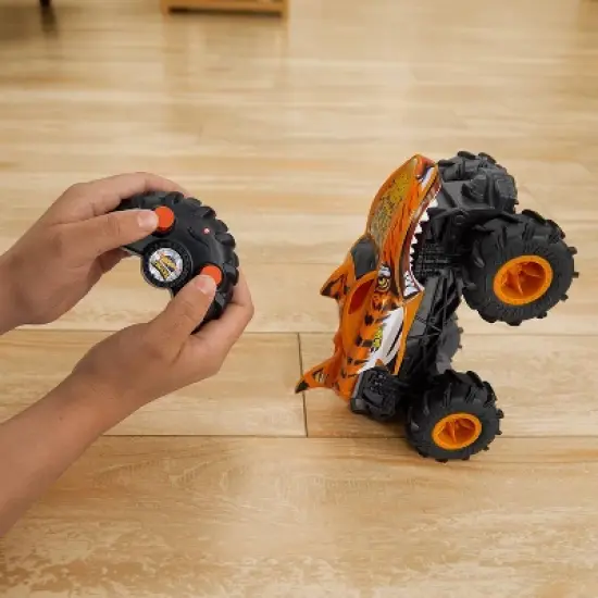 Hot Wheels Monster Truck Tiger Shark Remote Control Toy - 1:24 Scale image {2}