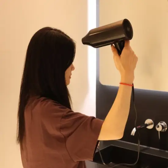 Foldable Travel Hair Dryer with 3 Heat Settings image {2}
