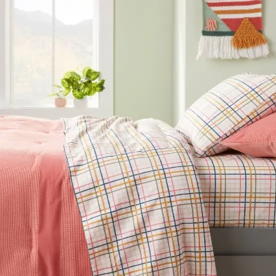 Plaid Print Cotton Kids' Sheet Set - Pillowfort&trade; image {1}