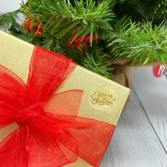 Wrapables Christmas Stickers Label Roll, Holiday Stickers for Sealing Cards, Envelopes, Gift Boxes (500 pcs), (Gold Foil) Merry Christmas image {4}
