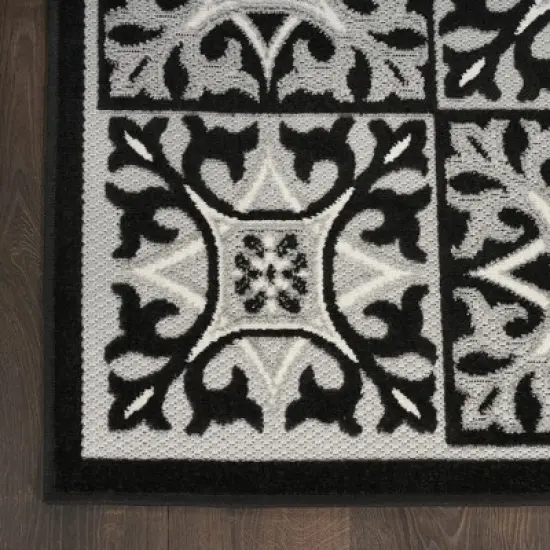 Nourison Aloha Modern Mosaic Outdoor Rug image {3}