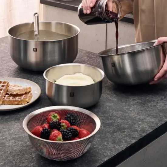ZWILLING Prep 3-pc Brushed Stainless Steel Nesting Bowls Set image {3}