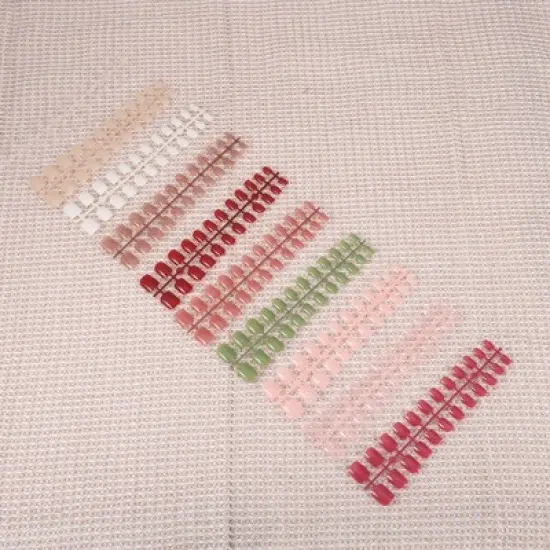 Unique Bargains Women's Elegant Fake Nails Multicolored 240-pieces Per Set image {4}