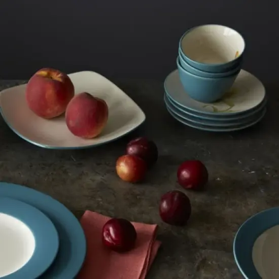 Noritake Colorwave Pitcher, 60 oz. image {4}