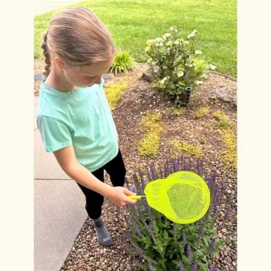 Kids' Bug-Watching Adventure Kit &ndash; Complete with Bug Net, Viewer, Catcher, Binoculars, Checklist & Tool Bag image {3}