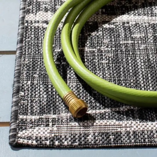 Courtyard CY8395 Power Loomed Indoor/Outdoor Area Rug  - Safavieh image {2}