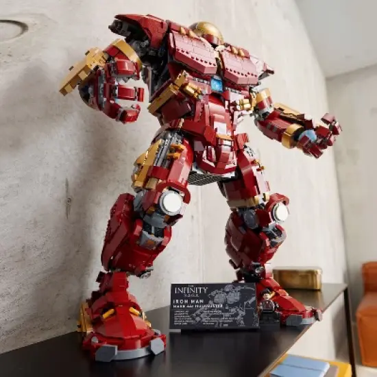 LEGO Marvel Hulkbuster 76210 Building Set image {5}