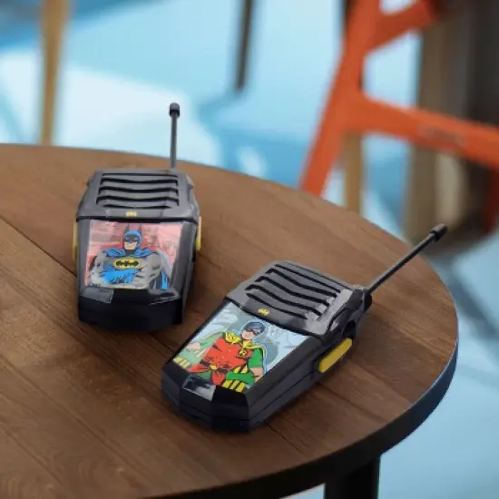 Batman Night Action 2-in-1 Walkie Talkies with Built-in Flashlight image {2}