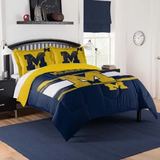Sweet Home Collection NCAA Michigan Wolverines Comforter & Pillow Sham Set image {5}