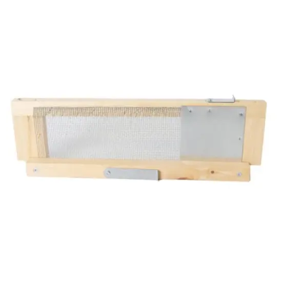 Lehman's Stoney Acres Robbing Screen for Beehive, Beekeeping Equipment to Prevent Hive Robbing, Easy to Install, Fits 10-Frame Langstroth Hives image {3}