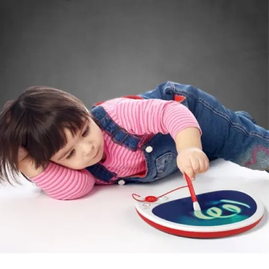 FAO Schwarz Mess-Free Drawing Musical Glow Palette image {2}