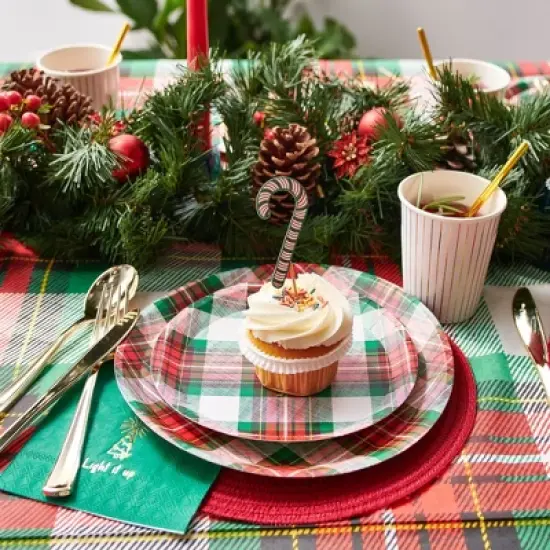 Winter Plaid Small Plates (10 per pack) image {3}