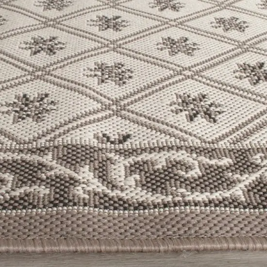 Courtyard CY7427 Power Loomed Indoor/Outdoor Area Rug - Safavieh image {2}