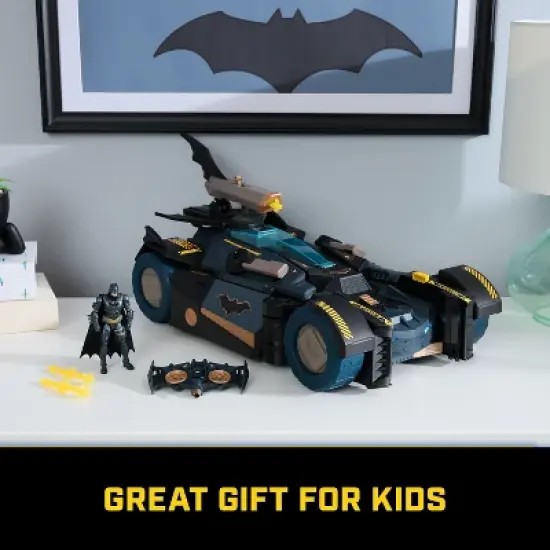 DC Comics Batman Ultimate Transforming Batmobile Playset with Projectiles image {3}