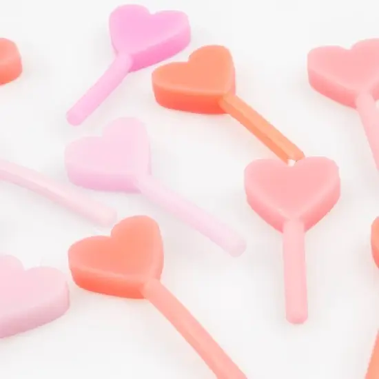 Meri Meri Pink Heart Candles (Pack of 12) image {1}