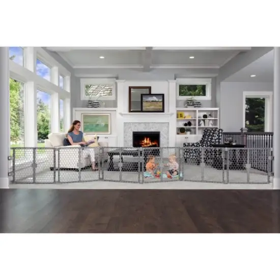 Regalo 2-in-1 Play Yard and Baby Gate image {1}