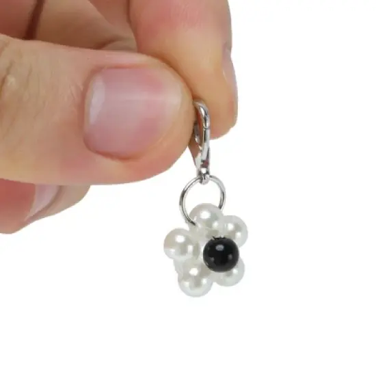 Unique Bargains Flower Shoelace Charms White 1 Pair image {2}