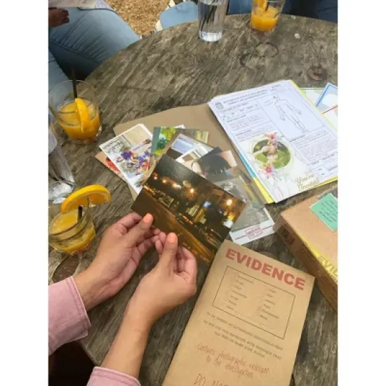 Pressman Unsolved Case Files: Harmony Ashcroft Board Game image {5}