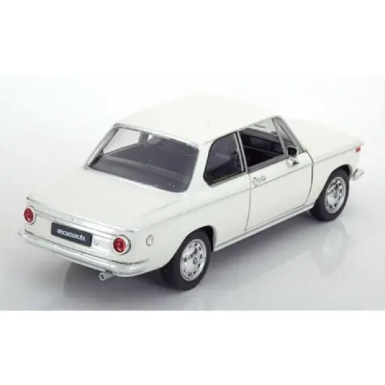 BMW 2002 ti Cream 1/24 Diecast Model Car by Welly image {3}