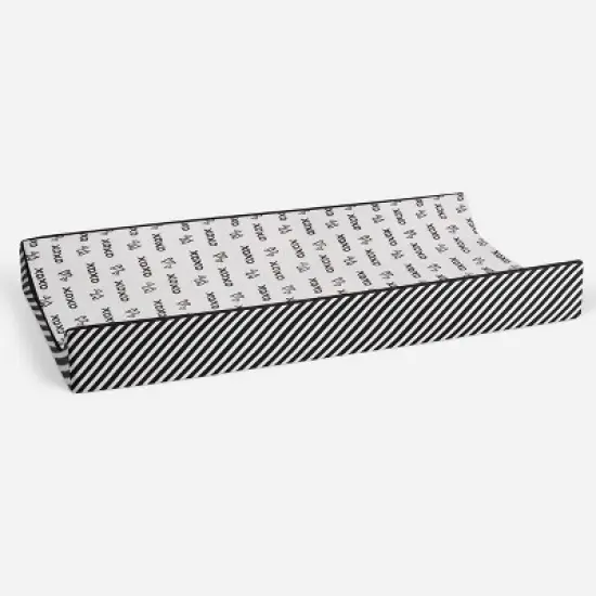 Bacati - Love Black/White kisses n hugs Changing Pad Cover image {2}
