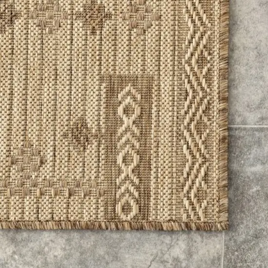 nuLOOM Alexandra Aztec Indoor and Outdoor Area Rug image {4}