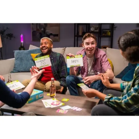 Goliath Green Team Wins Board Game image {5}