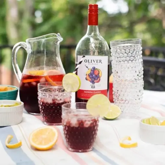 Oliver Sangria Wine - 1.5L image {1}