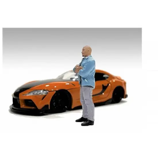 "Car Meet 3" Figurine 6 for 1/24 Scale Models by American Diorama image {2}